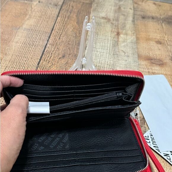 NEW STEVE MADDEN Red Zip Around Wristlet Wallet - Picture 9 of 11